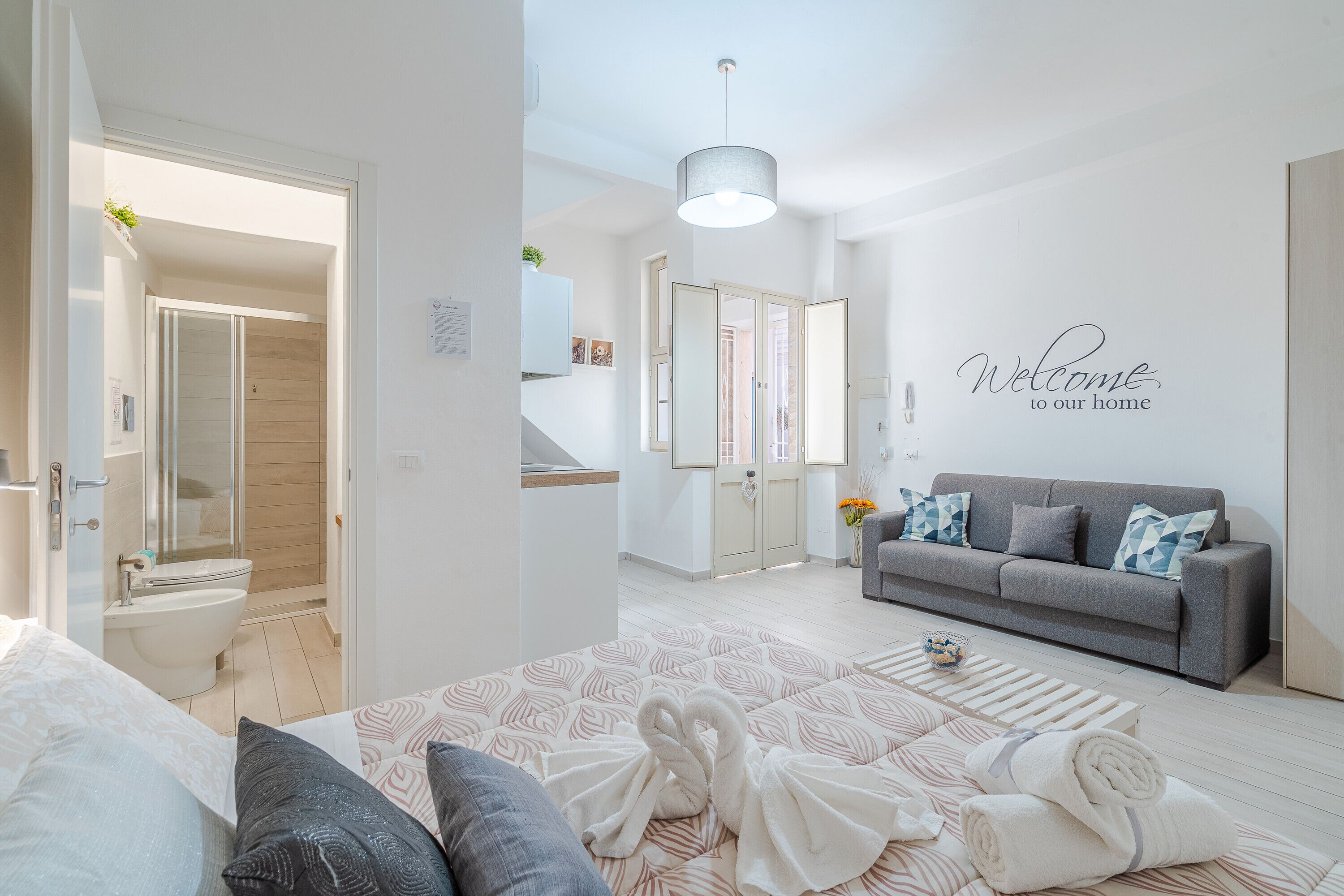 1 habitación, tabla de planchar con plancha y wifi gratis 