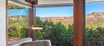 Discover luxury at Sedona Red Rock View, a stunning 2-bedroom home in West Sedona.
