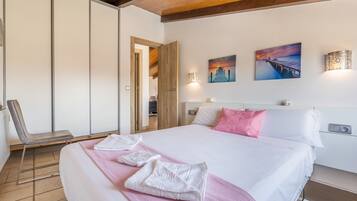 2 chambres, Wi-Fi gratuit, draps fournis