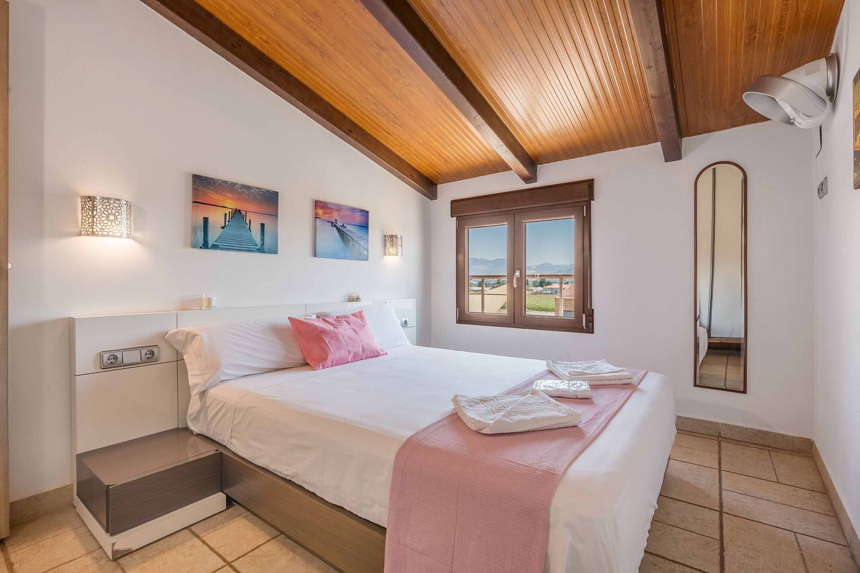 2 habitaciones, wifi gratis y ropa de cama 