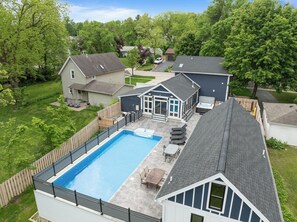 Beheizter Pool