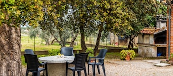Room 'Corbezzolo' with Shared Garden and Wi-Fi