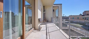 Apartment 'Sara' with Private Terrace, Wi-Fi and Air Conditioning