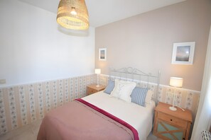 3 chambres, fer et planche Ă repasser, Wi-Fi gratuit, draps fournis