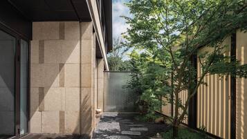 Luxury Room | Terrace/patio