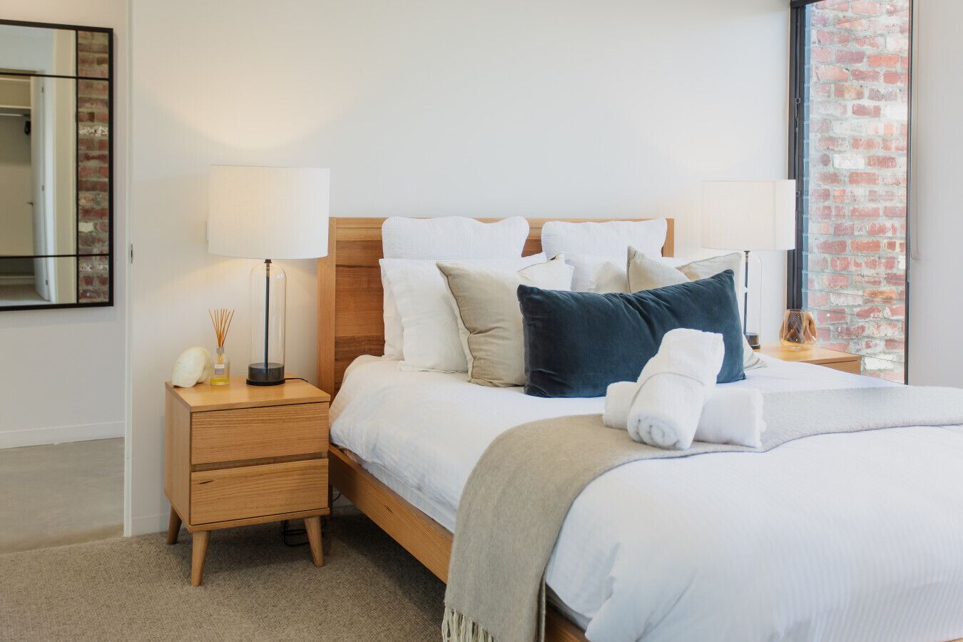 4 bedrooms, desk, iron/ironing board, free WiFi