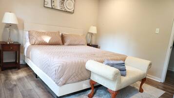 4 bedrooms, iron/ironing board, WiFi, bed sheets