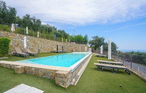 Pool - 1 bedroom nice home in Civezza (Civezza)