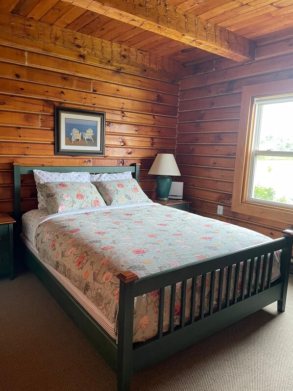 3 bedrooms, desk, iron/ironing board, WiFi
