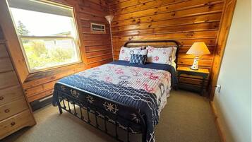 3 室のベッドルーム、デスク、アイロン / アイロン台、WiFi