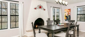 Hacienda Oaks | 3/2.5, Hot Tub, Full Kitchen, Grill & Fire-pit