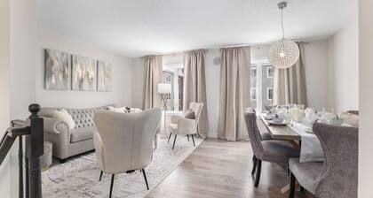 3 bedroom 2.5 Bath house- Short-term