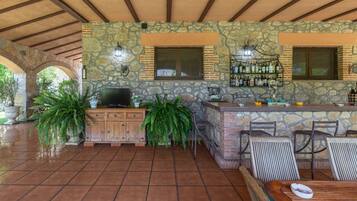 Bar (en la propiedad)