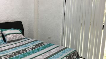 1 bedroom, WiFi, bed sheets