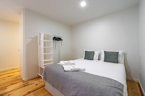 Iron/ironing board, travel cot, free WiFi, bed sheets