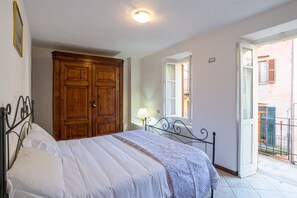 3 chambres, fer et planche à repasser, Wi-Fi, literie fournie