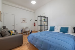 1 bedroom, iron/ironing board, Internet, bed sheets