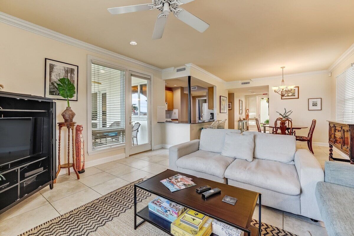 Photo 3 of Lions View+Bridge Tender|Waterfront|5-min walk DTN