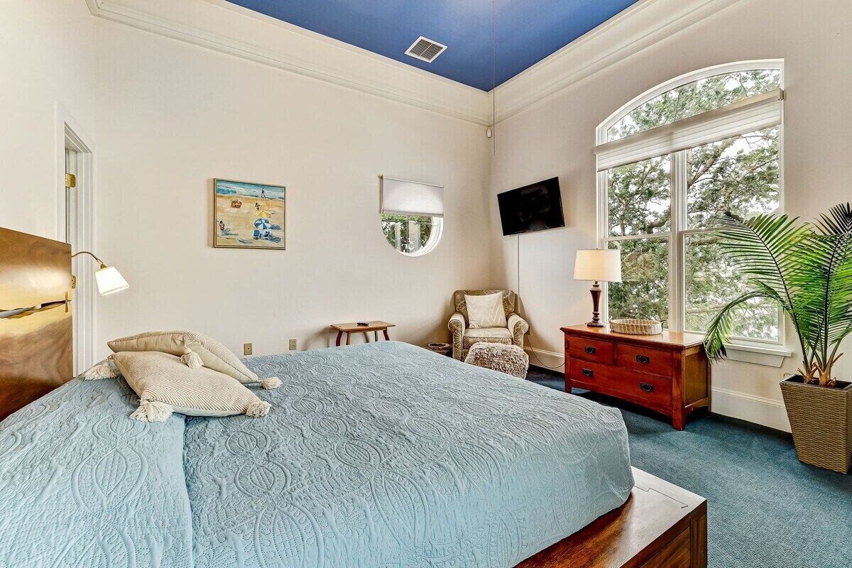 Photo 47 of Lions View+Bridge Tender|Waterfront|5-min walk DTN