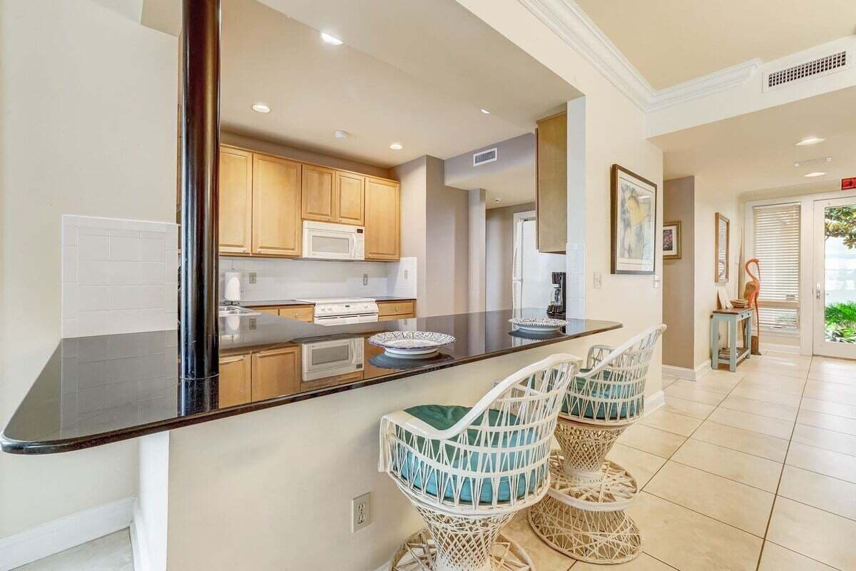 Photo 11 of Lions View+Bridge Tender|Waterfront|5-min walk DTN