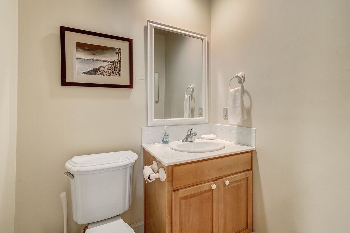 Photo 19 of Lions View+Bridge Tender|Waterfront|5-min walk DTN