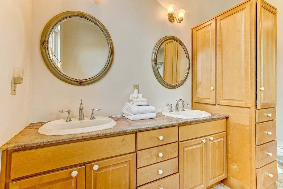 Photo 51 of Lions View+Bridge Tender|Waterfront|5-min walk DTN