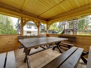 Ulkoruokailutilat