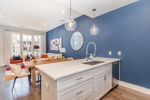 Interior - Beech Cove-Private Patio-In 12 South District (Nashville)