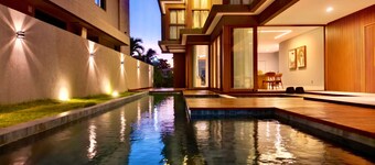 Mansion in Guarajuba – Paraíso Condominium 7 Suites 50 meters from the Beach!