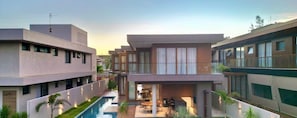 Exterior - Mansion in Guarajuba – Paraíso Condominium 7 Suites 50 meters from the Beach! (Guarajuba)