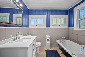 Shower, towels, soap, shampoo