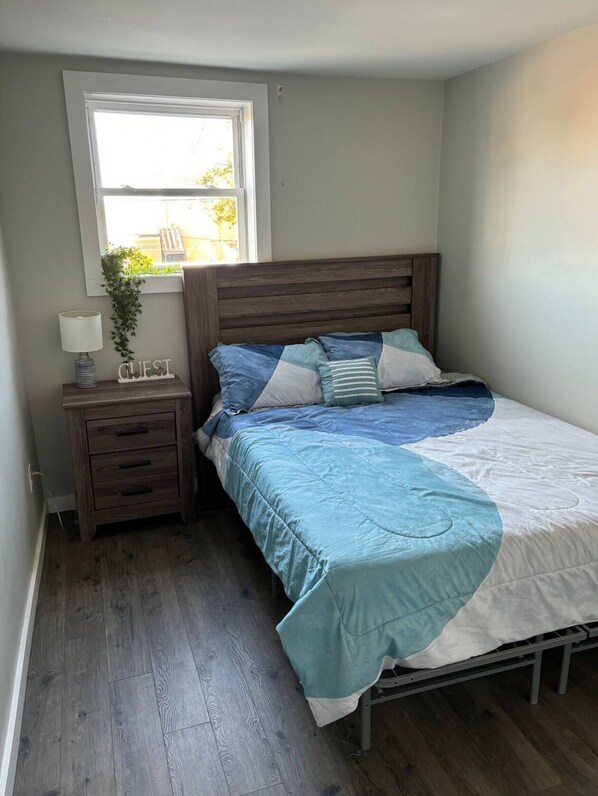 1 bedroom, WiFi, bed sheets