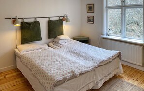 4 soverom, wi-fi (inkludert) og sengetøy