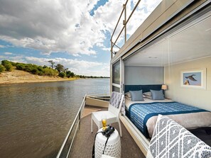 Room - Chobe Princesses by Mantis (Kasika)