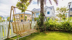 Tempat bermain anak - outdoor