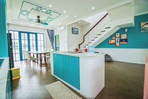 Luxury Villa, Garden View | Living area