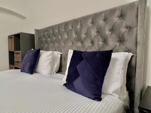 5 kamar tidur, Wi-Fi gratis, dan seprai linen