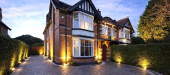 The Shobnall House - Newly Refurbished, 5 Bedrooms