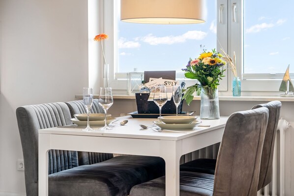 Imagen sin descripción, 1 de 17, botón