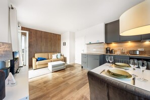 Unclassified image, 2 of 17, button - Weitsicht - Newly renovated 2-room apartment in the north of Hörnum with far-reaching views. (Hörnum)