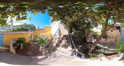 Spacious 6-bedroom house in brilliant Serrano Belo Horizonte with WiFi