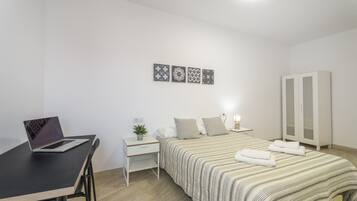 3 chambres, Wi-Fi gratuit, draps fournis