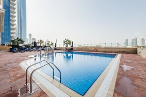 Pool - Redesigned High-Rise 1BR Near Key Landmarks, Elite Residence, Dubai Marina (Dubai)