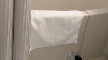 Standard Single Room | Bathroom amenities | Combined shower/tub, hair dryer, bathrobes, slippers