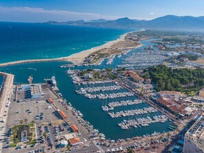Marina - Ground Floor Apt with Terrace, Parking, Pets Allowed, 100m from Beach (Saint-Cyprien)