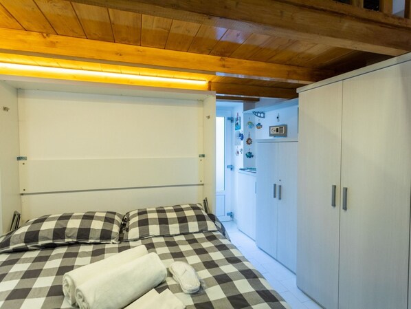 1 bedroom, internet