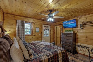 1 bedroom, iron/ironing board, travel crib, WiFi