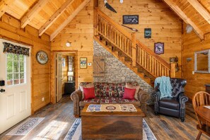 Fernseher, Kamin, Stereoanlage, Arbeitsbereiche