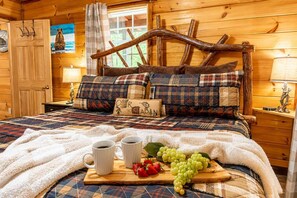 1 bedroom, iron/ironing board, travel crib, WiFi