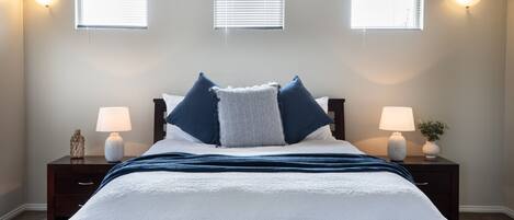 2 chambres, fer et planche à repasser, Wi-Fi gratuit, draps fournis